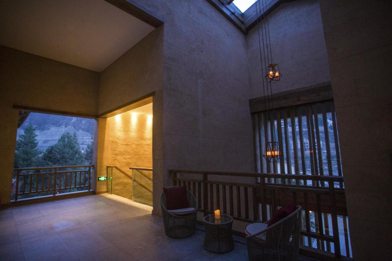 Lux* Tea Horse Road Benzilan Hotel Exterior photo